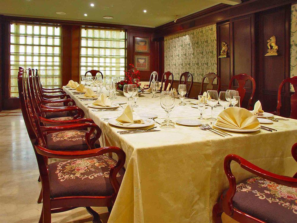 Rice Reyes Catolicos Otel Burgo Restoran fotoğraf
